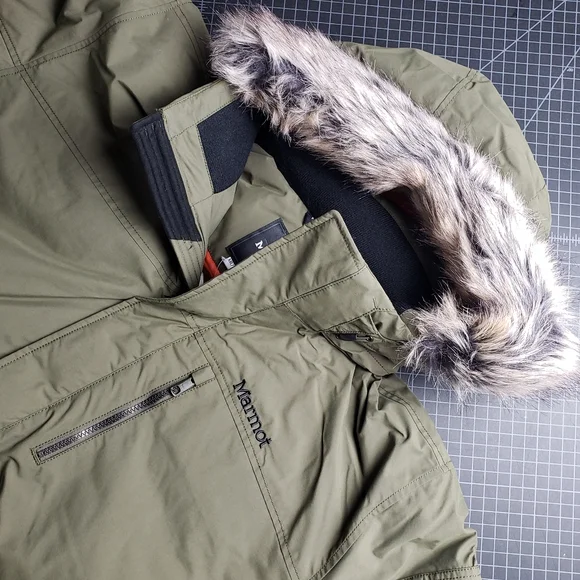 MARMOT STONEHAVEN JACKET - DEEP OLIVE